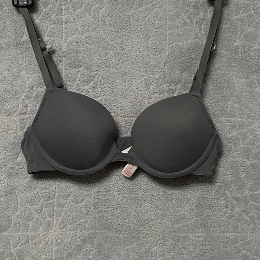 Xhilaration Perfect T-Shirt Bra Womens 32A Gray Pink Lightly Padded Underwire